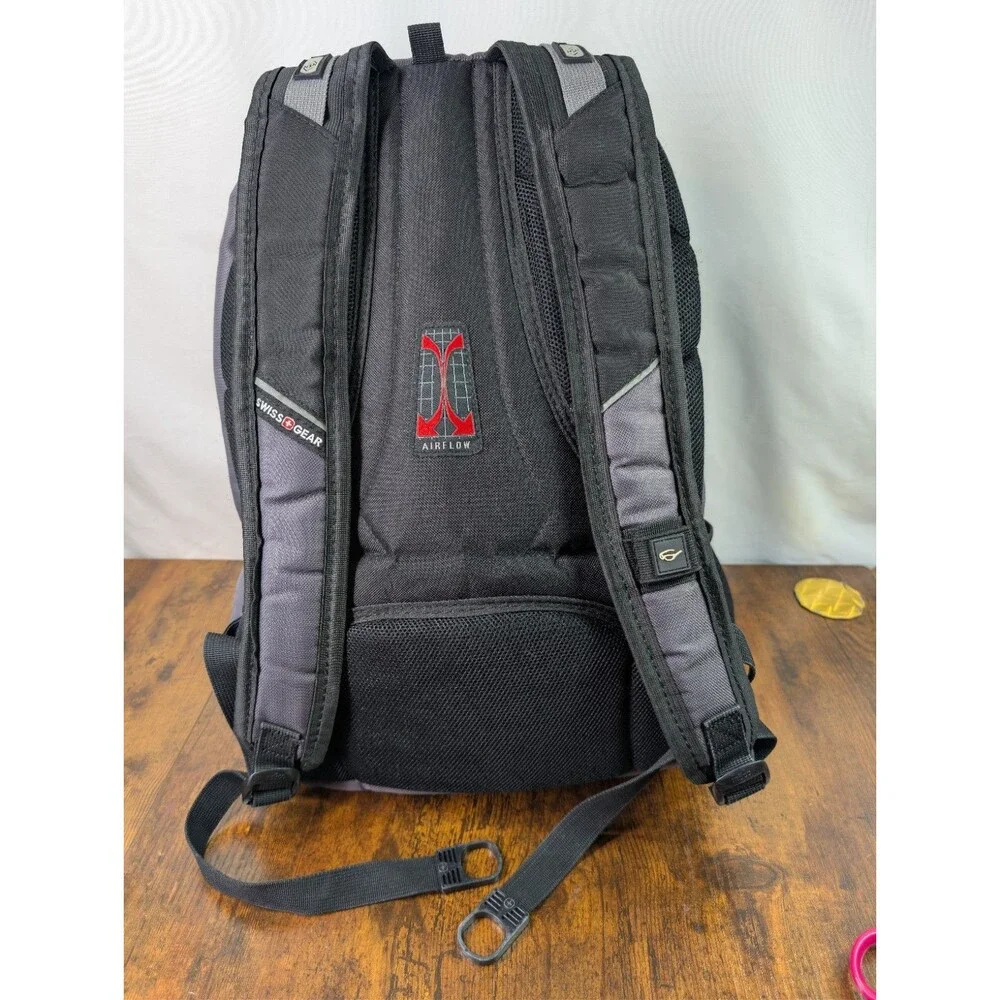 SwissGear 1900 Scansmart TSA 17-Inch Laptop Backpack Black